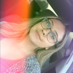 Meet your Posher, Viridiana